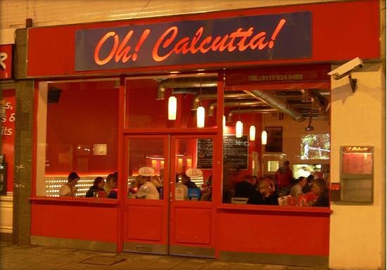 Relish the Steamed Hilsa in Oh Calcuttta,